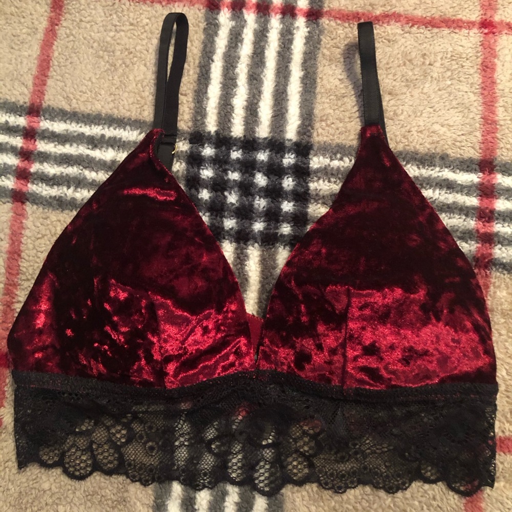 Cute bra crop top